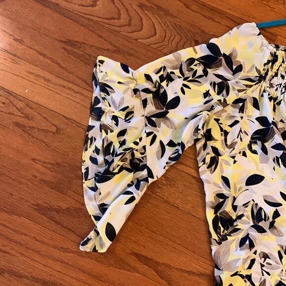 Alfani size 14 flowy top floral print with unique ruffle sleeves - Picture 7 of 7